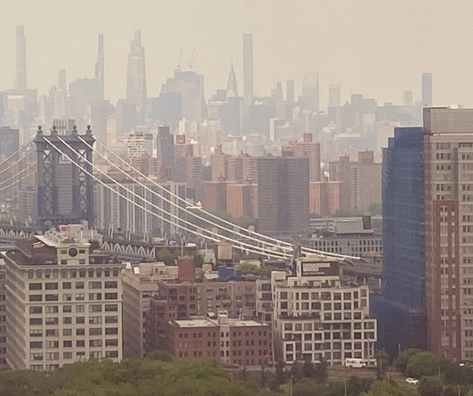 Picture of New York Covered in smog
